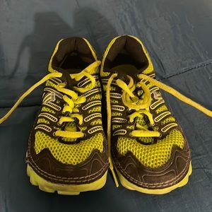 K-Swiss running shoes